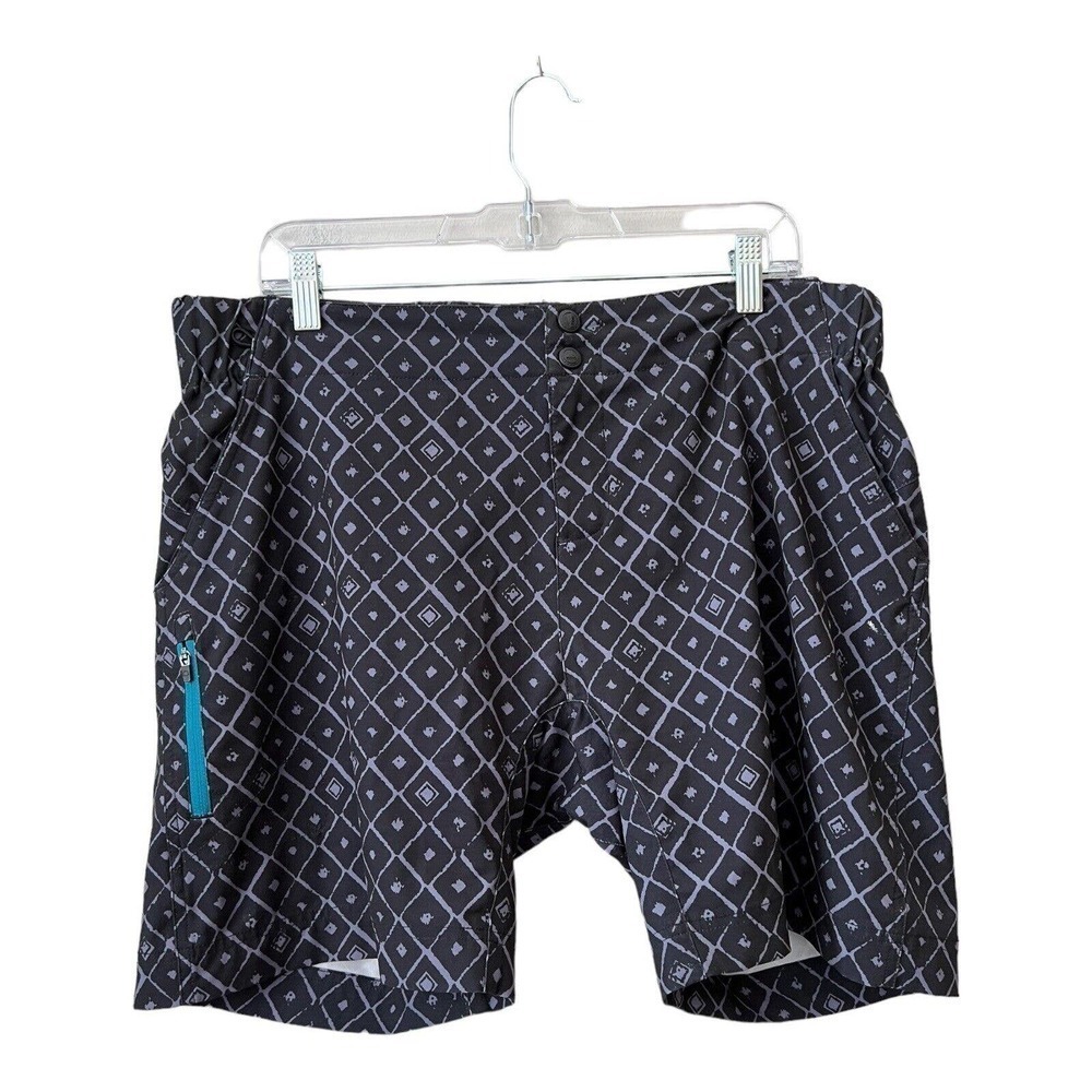 Zoic Men’s Cycling Shorts Grey Geometric Pockets Size XL Pockets Pull On *Stain*